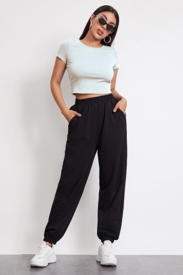 Kadın Beyaz Yuvarlak Yaka Yarım Kol Crop Top Bluz - 4