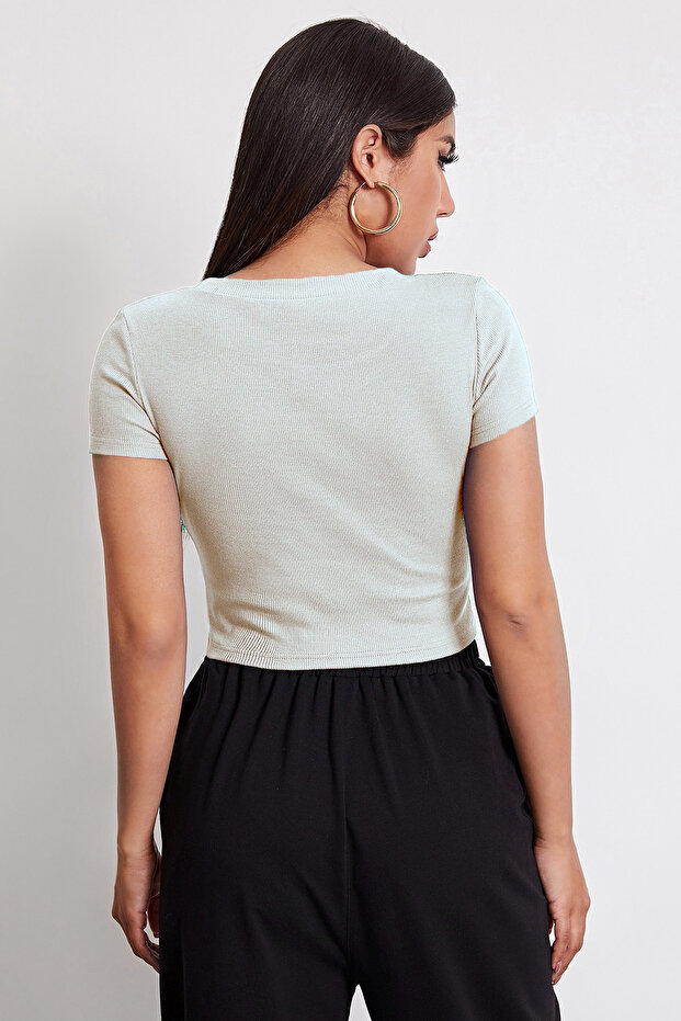 Kadın Beyaz Yuvarlak Yaka Yarım Kol Crop Top Bluz - 2