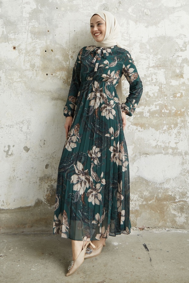 Serena Flower Pattern Pleated Chiffon Dress - Green