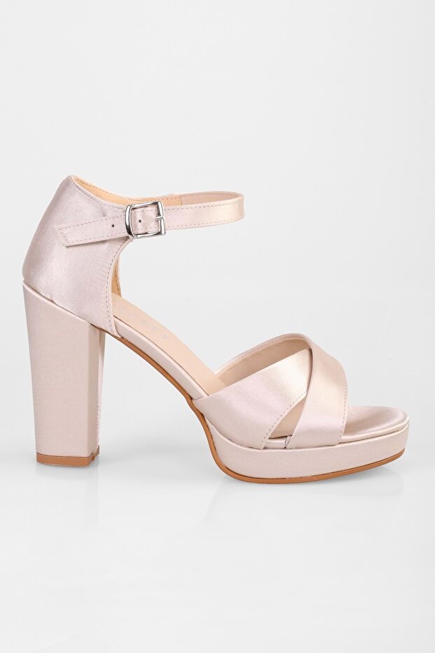 Női Giselle bőrű szatén platós sarkú cipő - 2