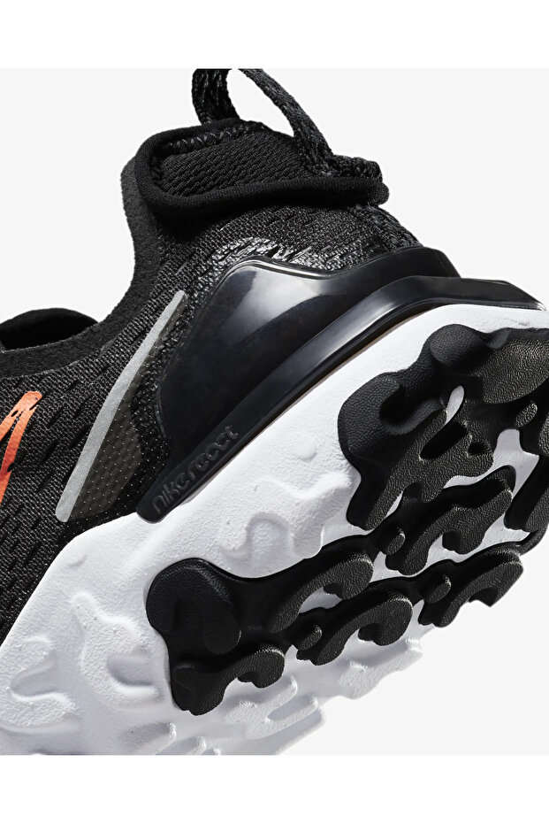 React Vision GS 'Black Total Orange' Sneaker - 5