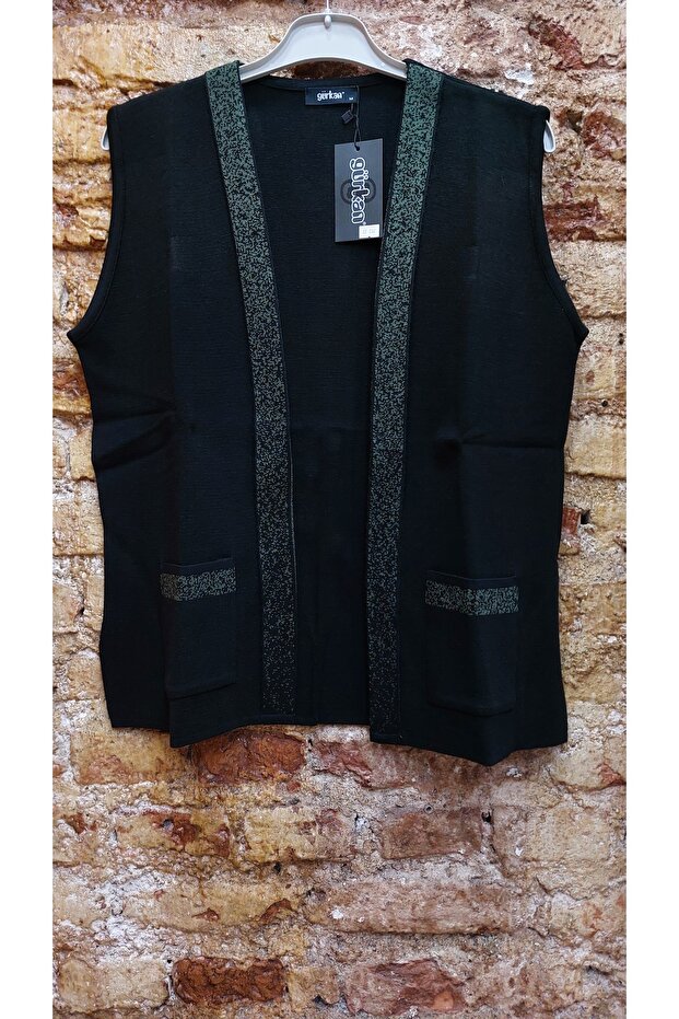 Buttonless Vest Design - 1