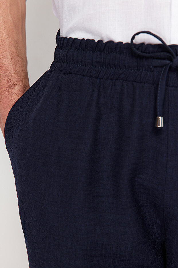 Lacivert Tapered Lastikli Beli Bağlamalı Keten Görünümlü Pantolon TMNSS20PL0547 - 5