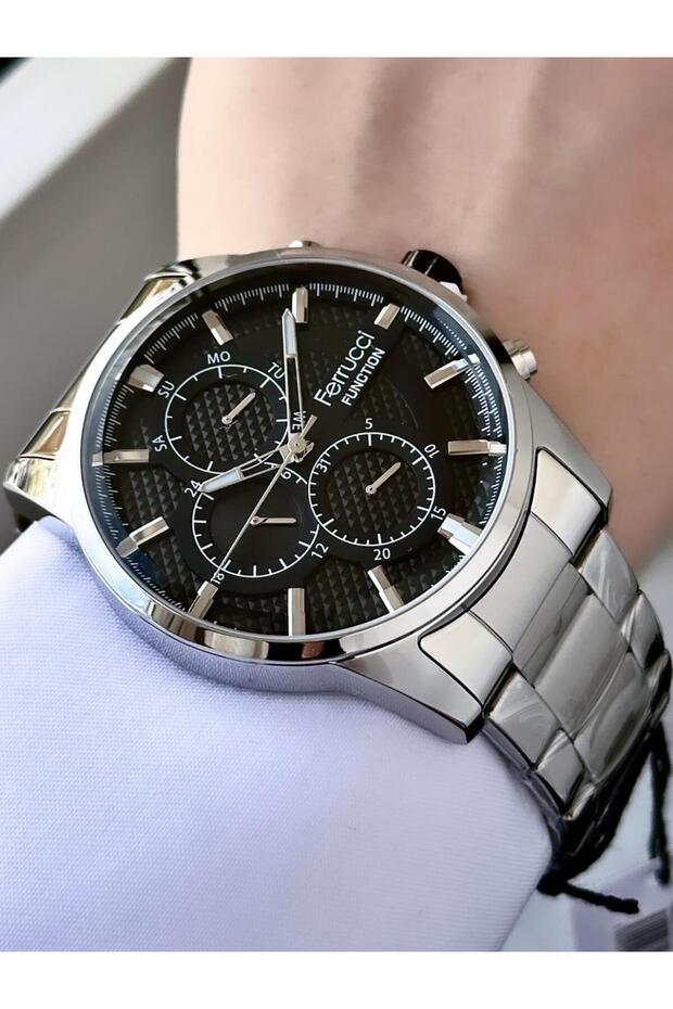 Men's Multifunctional Metal Band Wristwatch