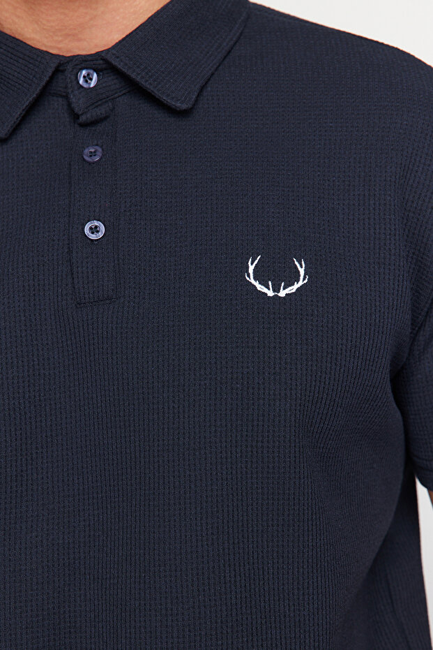 Lacivert Regular/Normal Kesim Nakışlı Dokulu Polo Yaka T-Shirt TMNSS24PO00046 - 3