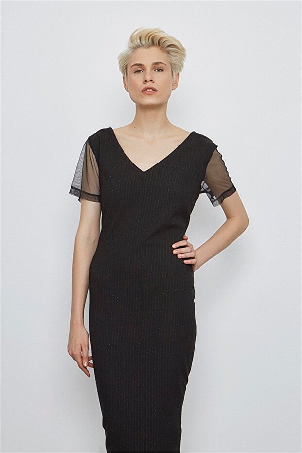 Sırtı İşlemeli Transparan Elbise - 5