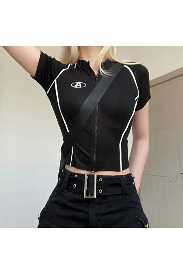 AA التطريز انغلق أعلى المحاصيل السوداء