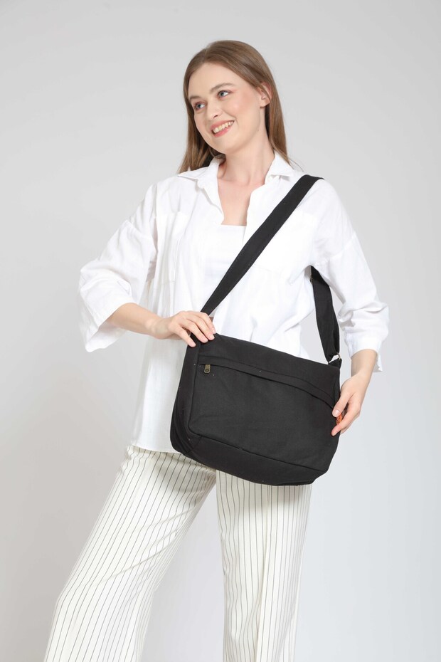 Design Plain Black Color Postman Business School Document Laptop Bag Daily Use Shoulder Bag