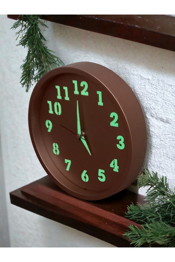 Fosforlu Gece Görünen Parlayan Bakır Renkli Plastik Duvar Saati Çap 22 Cm Cam Yok - 7