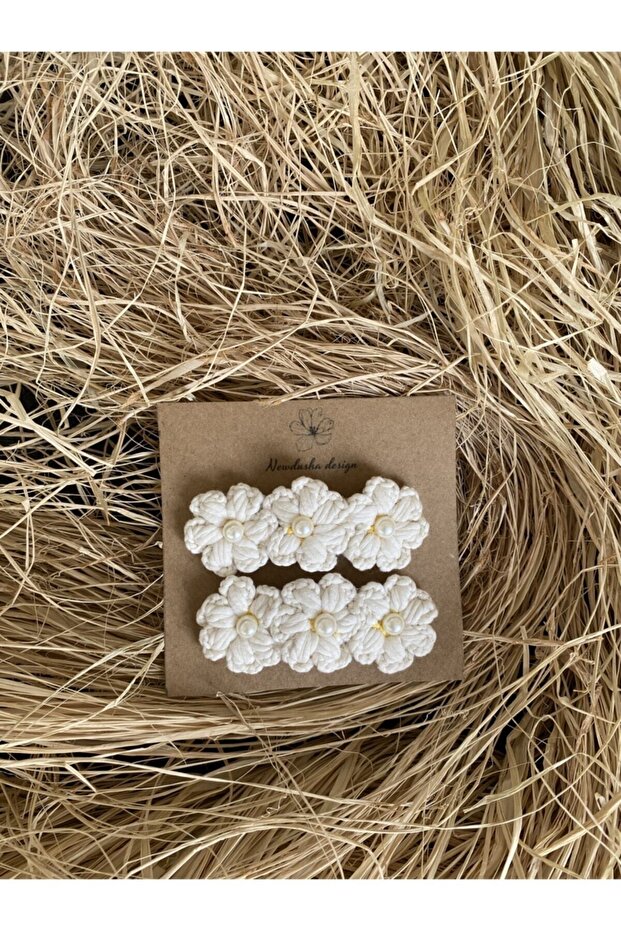 Pearl Daisy Knitted Snap Girl's Buckle
