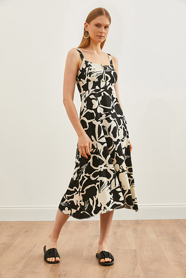 Kadın Siyah Beyaz Fermuarlı Desenli Örme Elbise ELB-19000615 - 2