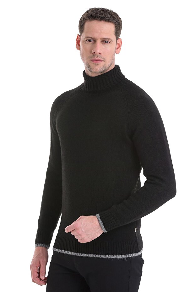 Siyah Regular Fit Düz Balıkçı Yaka Triko Kazak - 1