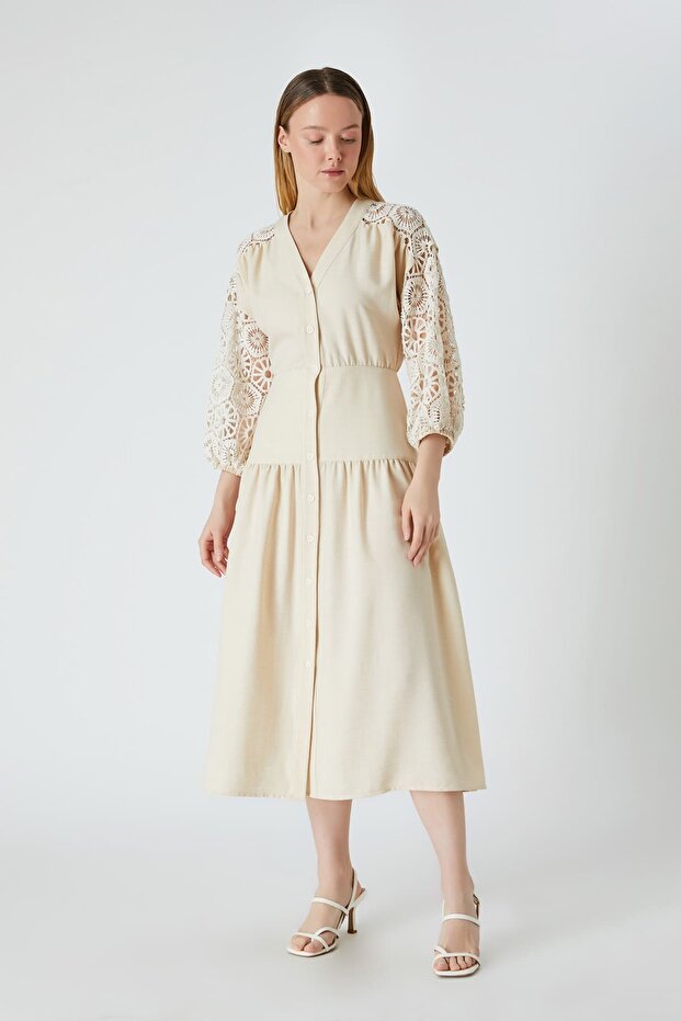 Dantel geçişli elbise - 2