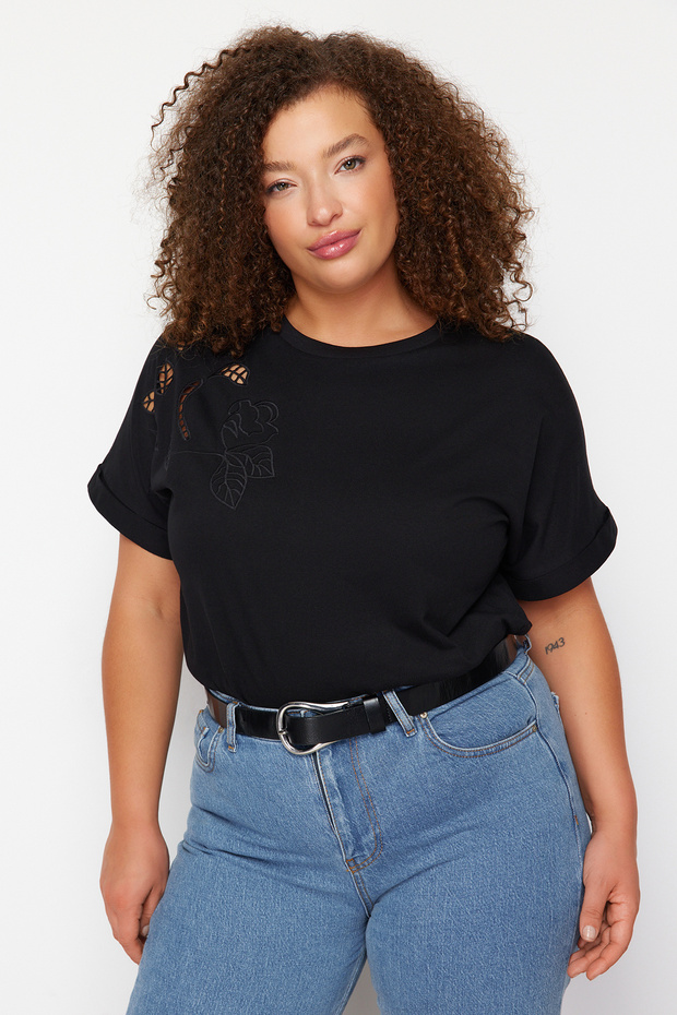 Siyah Brode Detaylı Basic %100 Pamuk Örme T-shirt TBBSS24BF00055 - 4