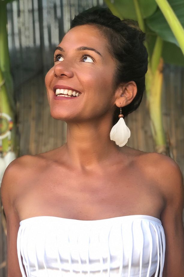 El Yapımı Domestik Tüylü Tekli Boho Style Bohem Tasarım Küpe - 1