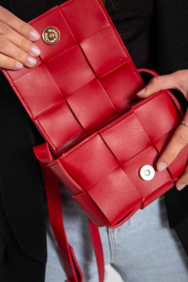 Kalın Örme Derili Kırmızı Mini Çanta - 4