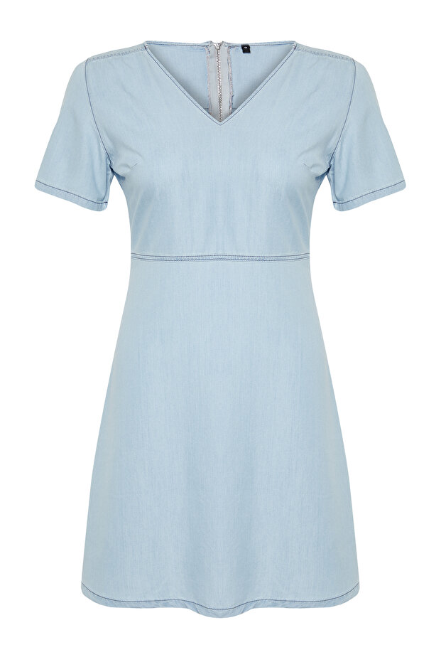 Açık Mavi V Yaka Tencel Mini Denim Elbise TBBSS24AH00157 - 7