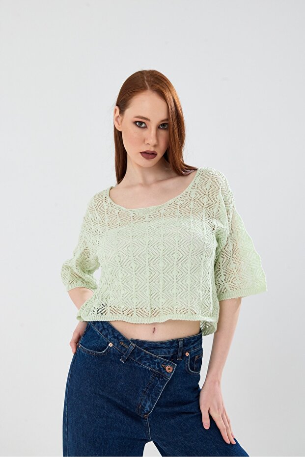 Ajurlu Oversized Sweater with Boat Neck and Short Sleeves