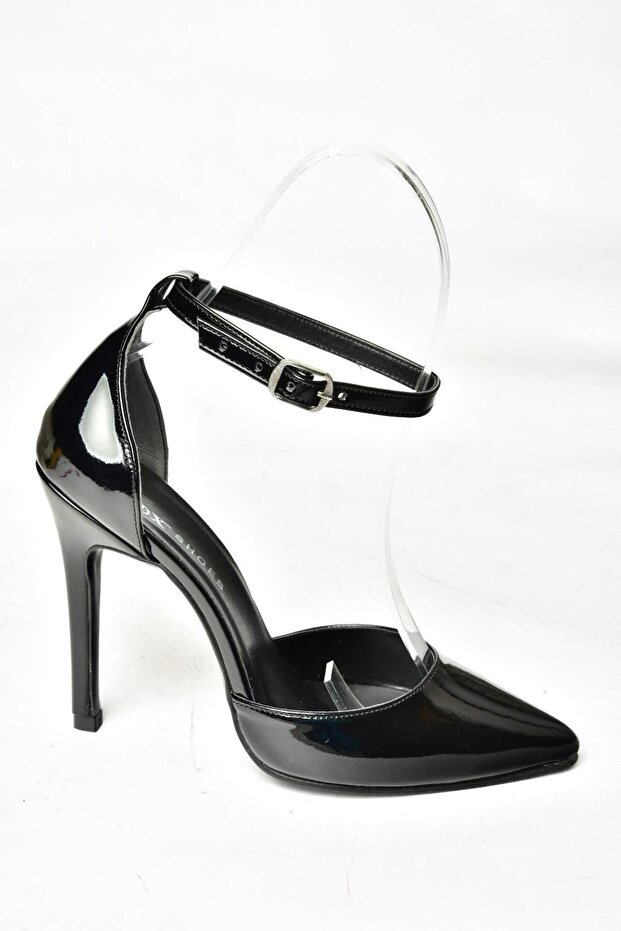 S372664708 Fekete lakkbőr vékony sarkú női cipő - 7