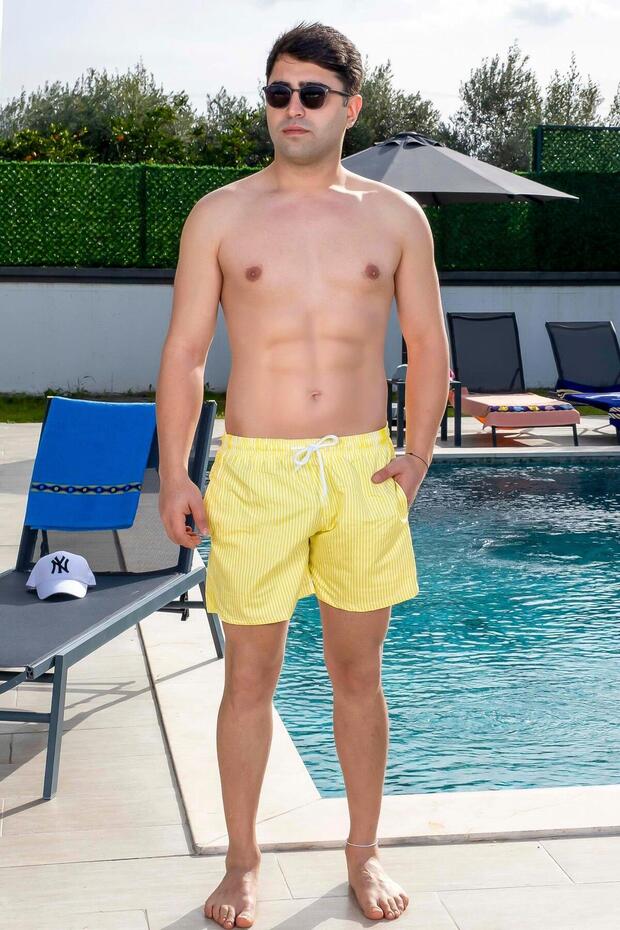 Erkek Basic İnce Çizgili Baskılı Cepli Sarı Deniz Şortu - 1