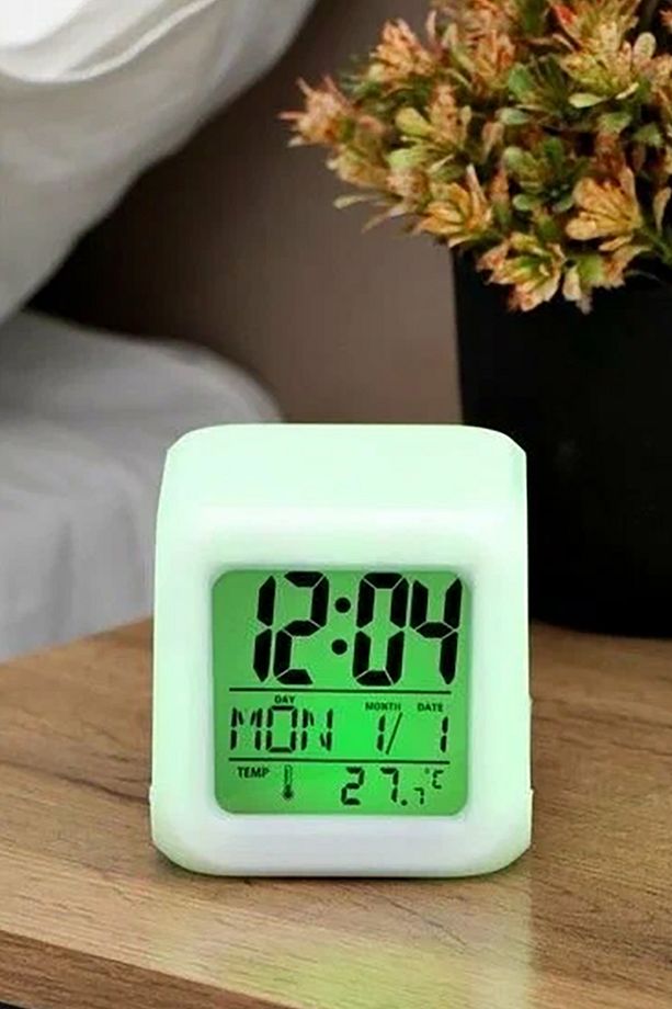 7 Renk Değiştiren Çocuk Odası Alarmlı Dijital Küp Çalar Saat Takvim Kronometre Saat Alarm - 5
