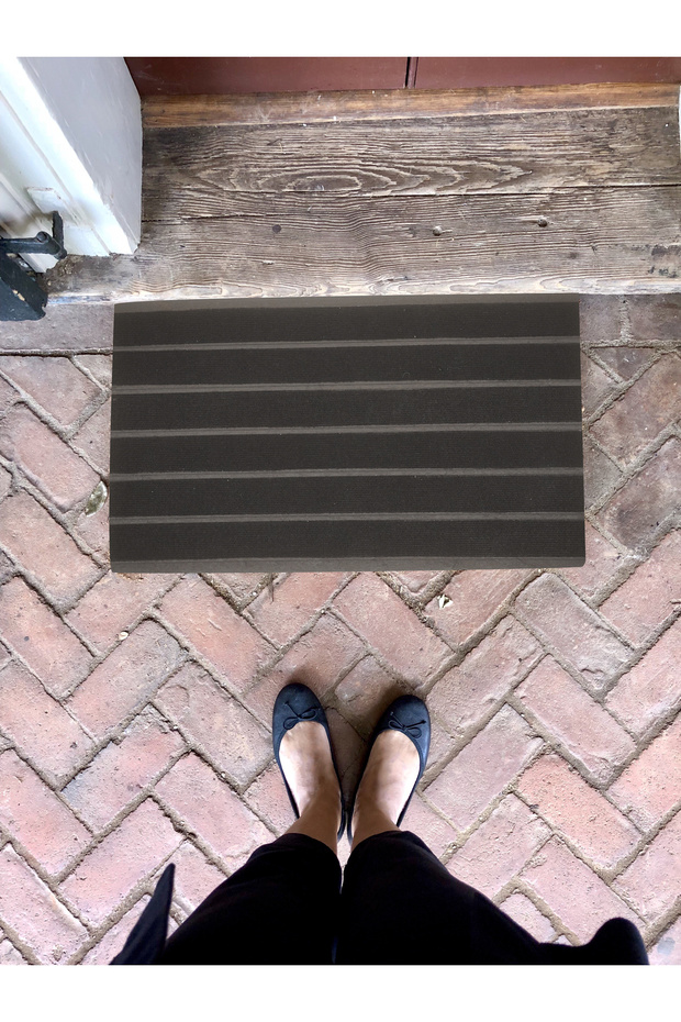 Door Mat, 6 Stripes Carpet Mat, Dust and Moisture Remover Mat, Black, 45*70