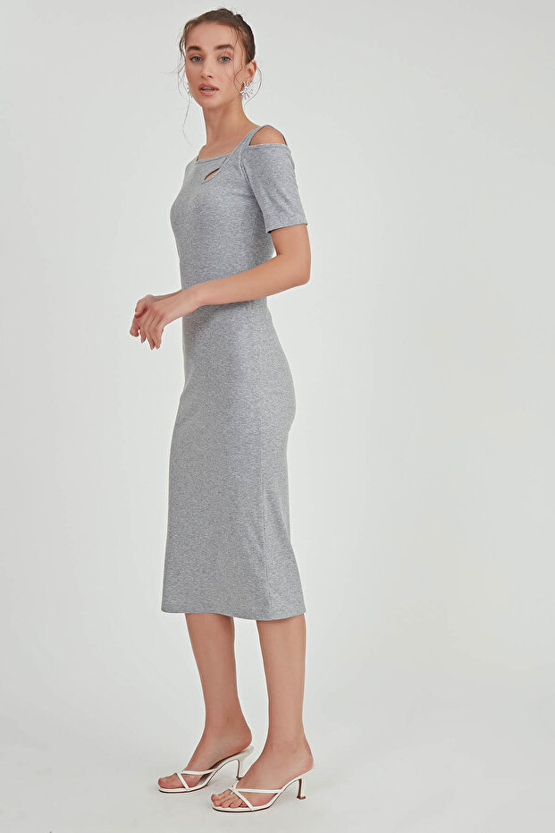 Omuz Detaylı Uzun Örme Elbise - 6