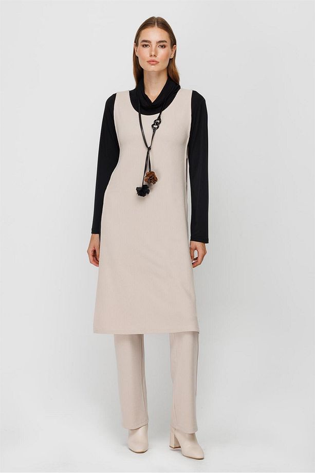 Fitilli Örme Kumaştan Yanları Pencere Detaylı Bluz Tunik Pantolon Kolye Takım Taş - 3