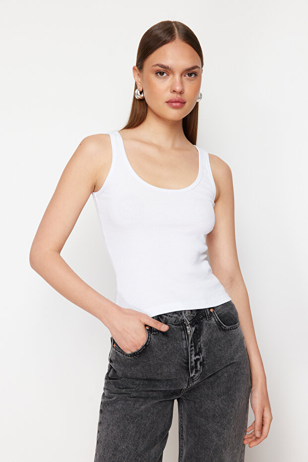 Siyah-Beyaz 2'li Paket Fitted/Vücuda Oturan Havuz Yaka Fitilli Esnek Örme Atlet TWOSS24AL00050 - 2