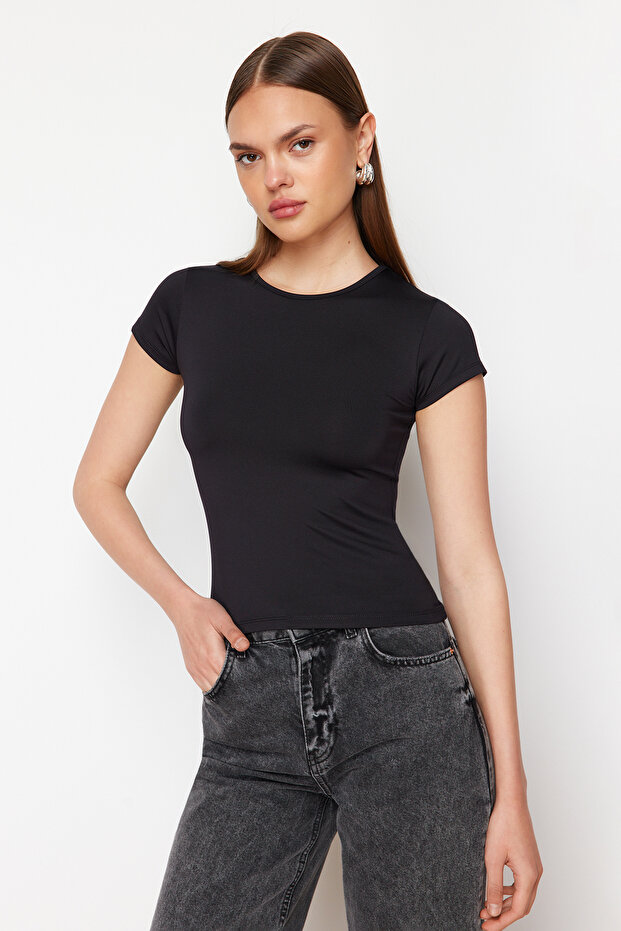 Siyah Poliamid Kısa Kol Bisiklet Yaka Fitted/Vücuda Oturan Örme T-Shirt TWOSS24TS00238 - 3