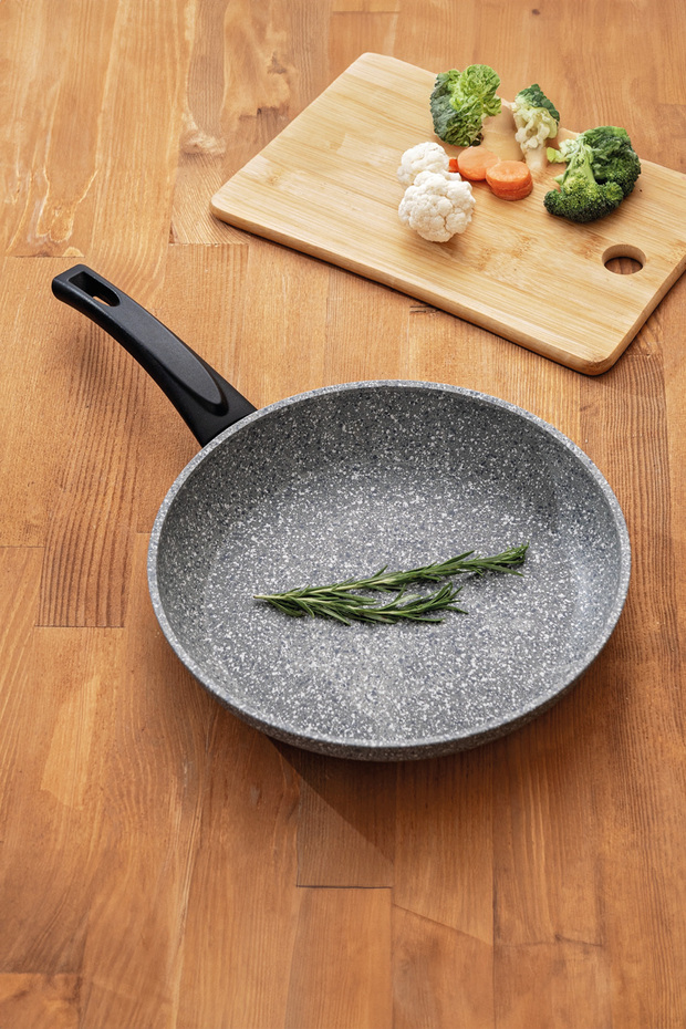 Titanium Granit Tava 22 cm - 1