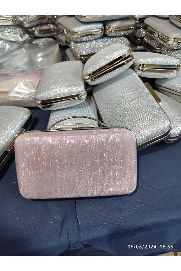حقيبة ليلية ذات ملمس رائع مع مقبض فستان سهرة من لويل