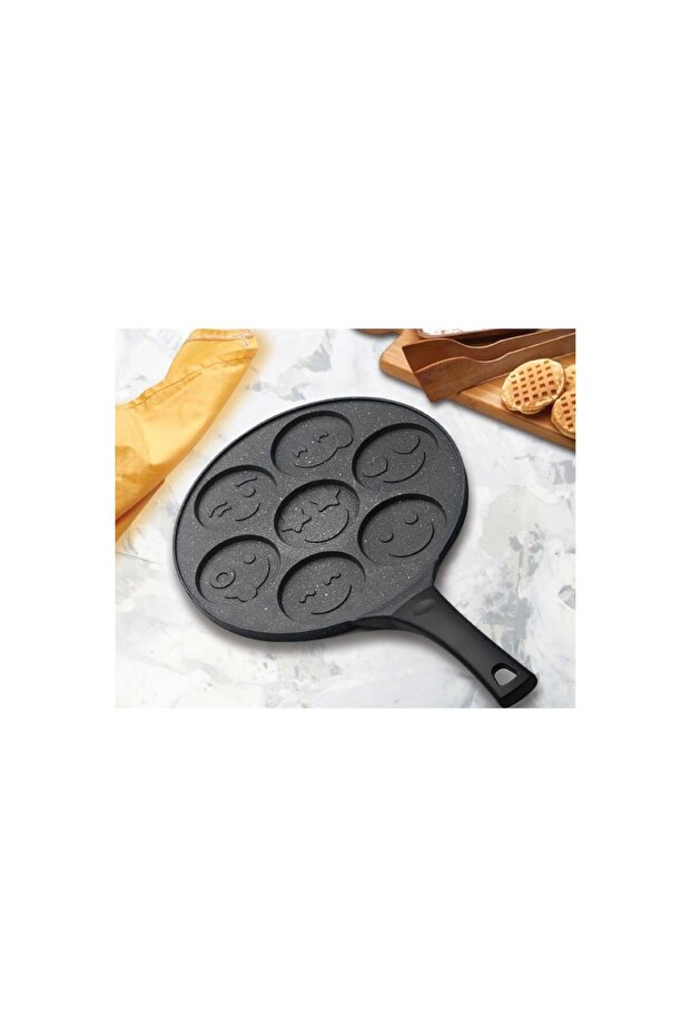 Smiling Face Shaped Pan | Granite Cast Pancake Pan