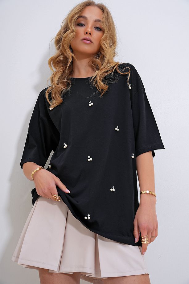 Kadın Siyah Bisiklet Yaka Oversize İnci Ve Taş İşlemeli T-Shirt ALC-X11964 - 1