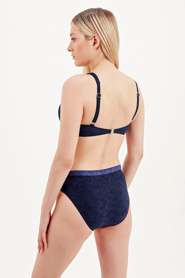 ÜÇGEN BİKİNİ - 8