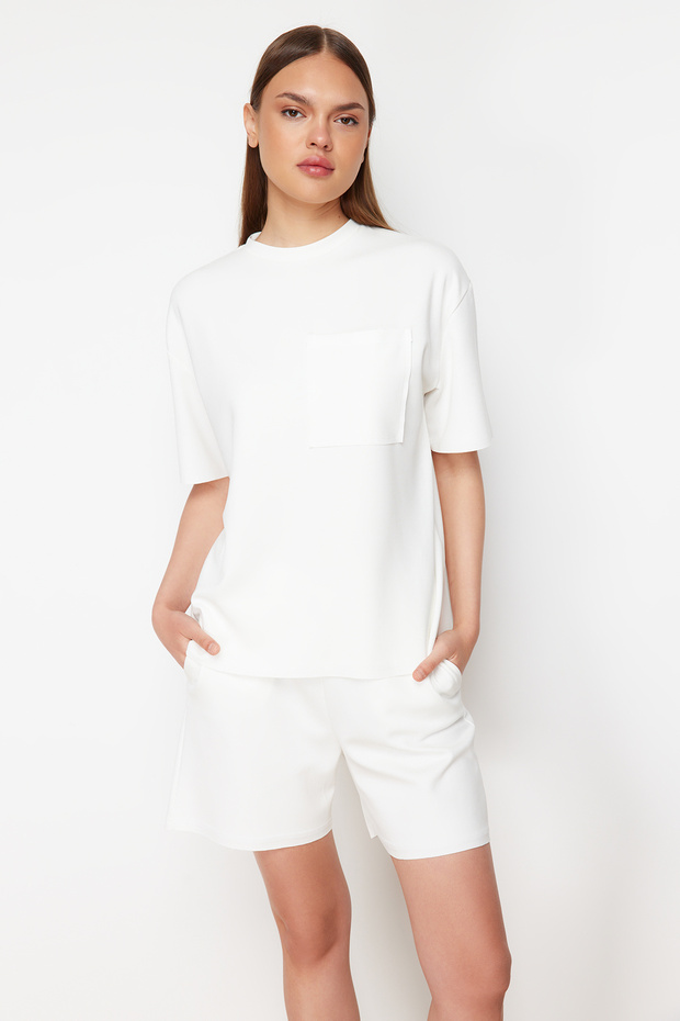 Ekru Cep Detaylı Oversize/Geniş Kalıp Esnek Örme T-shirt Şort Alt-Üst Takım TWOSS24AU00105 - 2