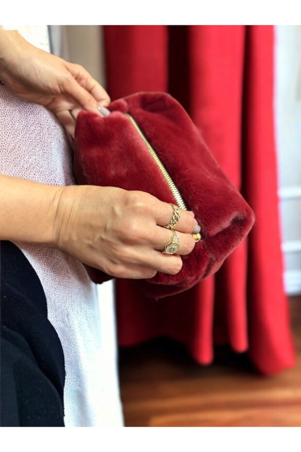 PUFCASE  TOSCANA PELUŞ KUMAŞ, MAKYAJ ÇANTASI 10X20X10 CM İTHAL TÜY DÖKMEZ - 1