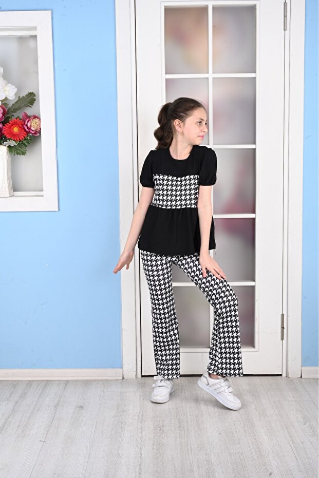 طقم أرجل واسعة منقوشة بأكمام قصيرة - 3