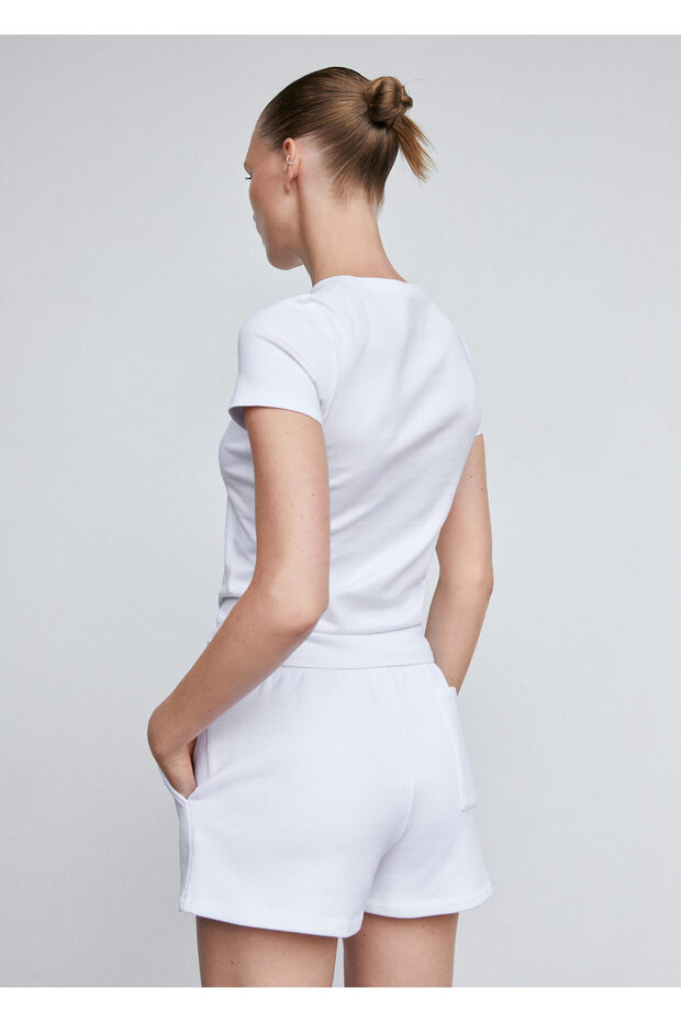 Beyaz Kadın Şort 57091179 - 8