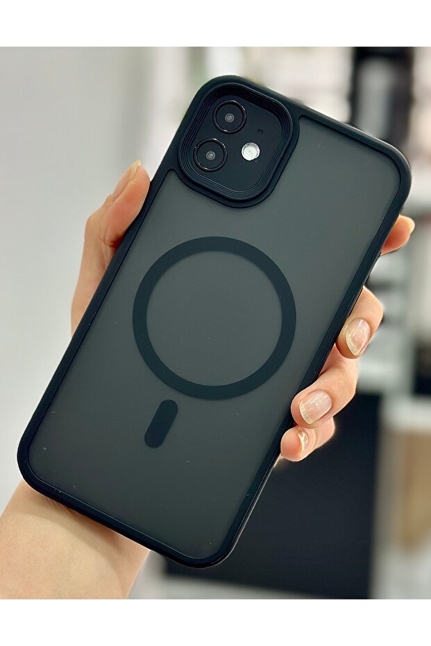 Iphone 11 Uyumlu Mat Siyah Magsafe Özellikli Darbe Önleyici Şeffaf Silikon Kılıf - 5