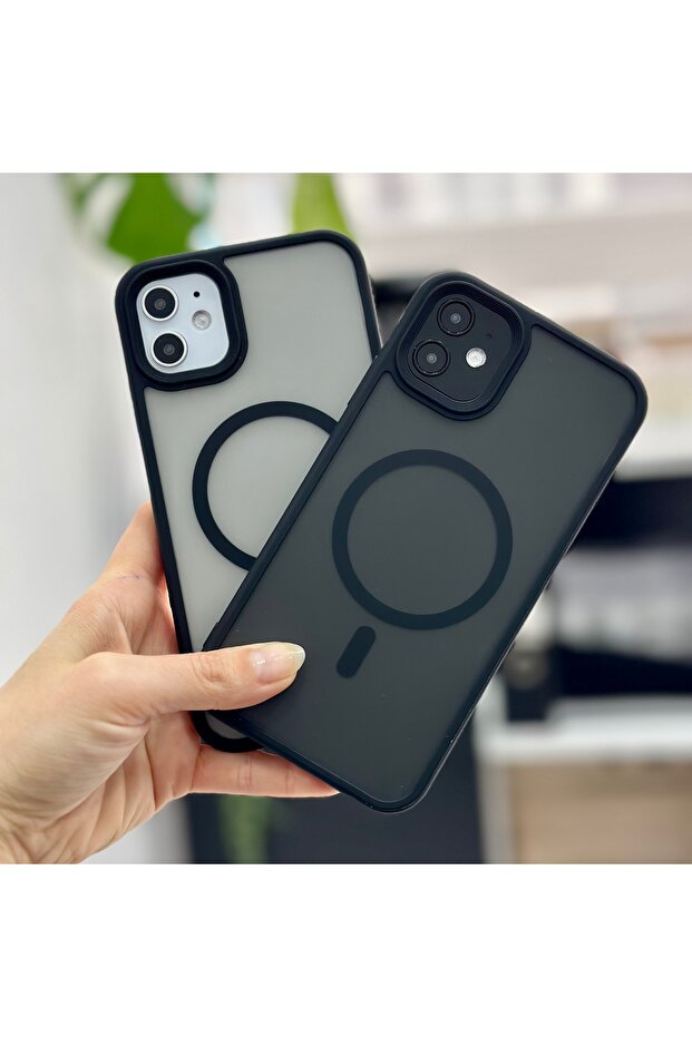 Iphone 11 Uyumlu Mat Siyah Magsafe Özellikli Darbe Önleyici Şeffaf Silikon Kılıf - 4