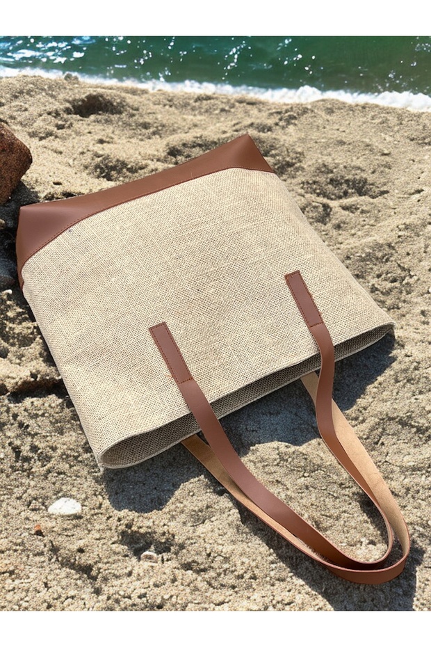 حقيبة يد مفصلة للشاطئ من القش باللون البني - 1