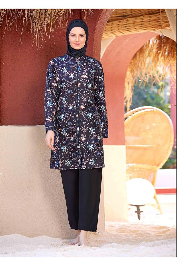 Woman Full Hijab Black C0T9N2O9