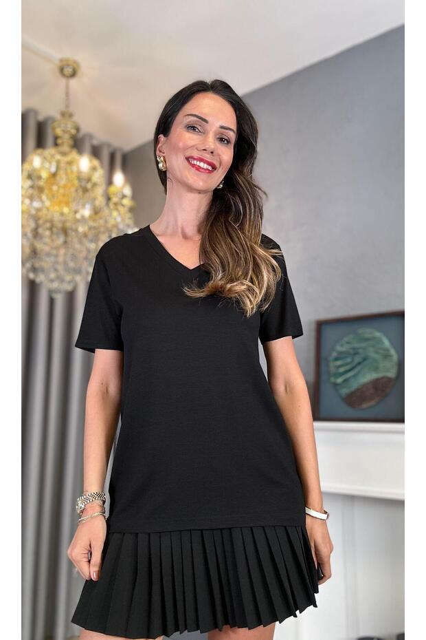 تي شيرت أسود برقبة على شكل حرف V - موديل أساسي - 1