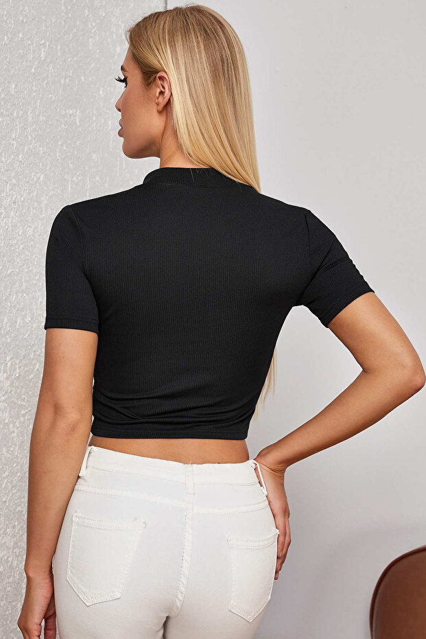 Kadın Siyah Yarım Fermuarlı ve Kısa Kollu Crop Top Bluz - 2