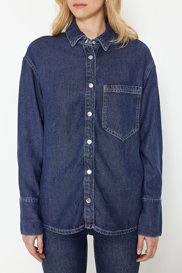 Koyu Mavi More Sustainable %100 Tencel™ Oversize Denim Gömlek TWOSS24GO00141 - 5