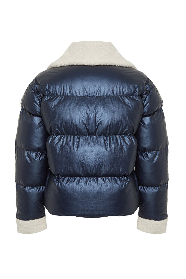 Zářivá námořnická modrá bunda Puffer - plyšový límec a detail opasku, vodoodpudivá TWOAW25MO00062 - 7