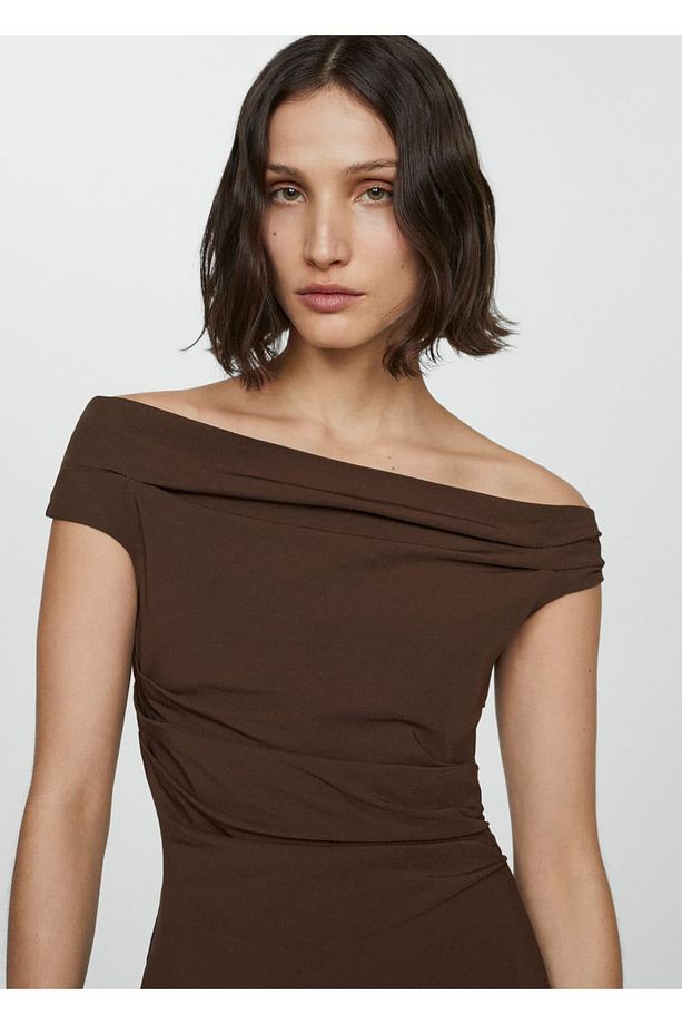 Omzu açık drape elbise - 6