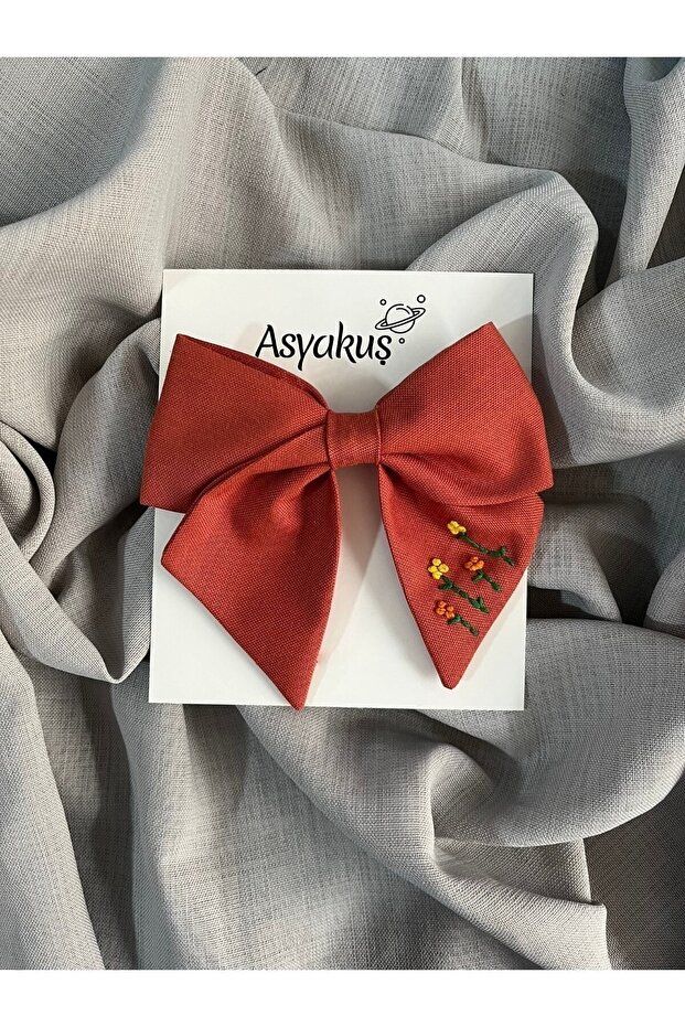 مشبك أوتوماتيكي بفيونكة مطرزة بالبلاط - 3