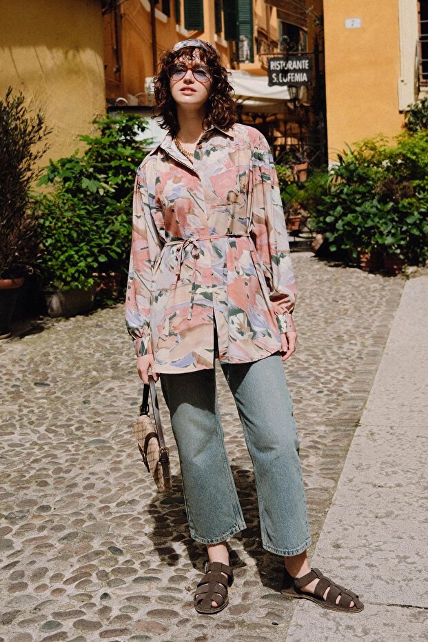 Hemd mit üppigem Muster - 1